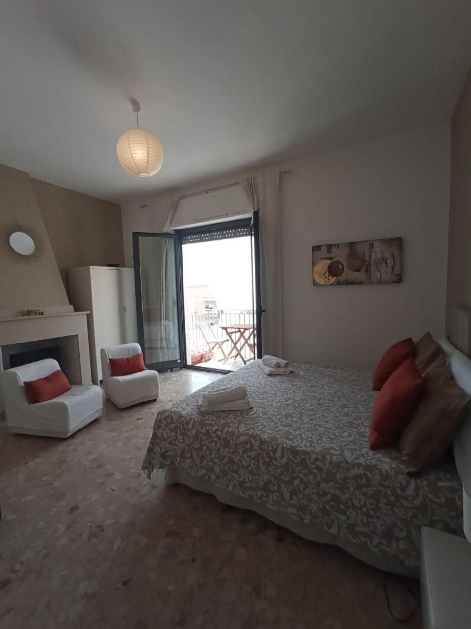 Myhouse Hotel Olbia Exterior photo